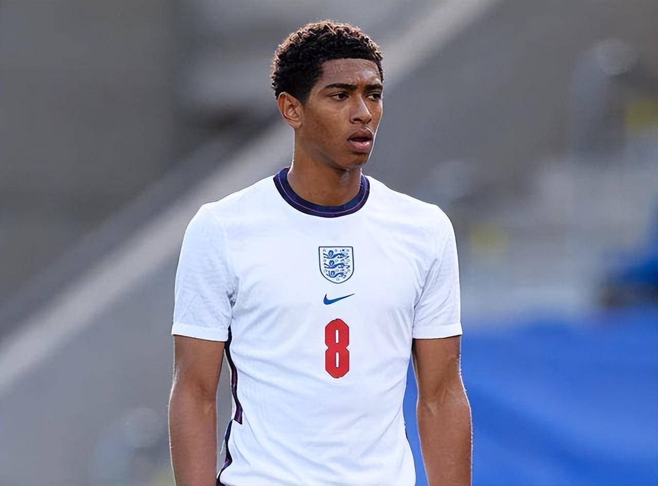 环足奖2025年最佳女足俱乐部候选：阿森纳女足、巴萨女足领衔