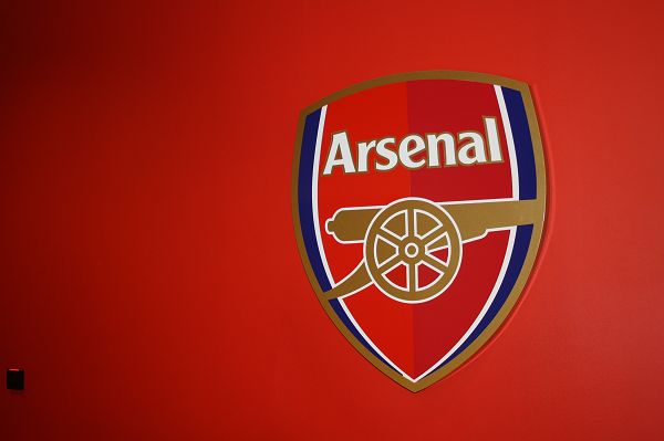 凯尔：阿德耶米被换下完全合理；他今天的行为不对，会被罚款（凯尔：阿德耶米被换下理所应当；他今日举动不当，将遭罚款）