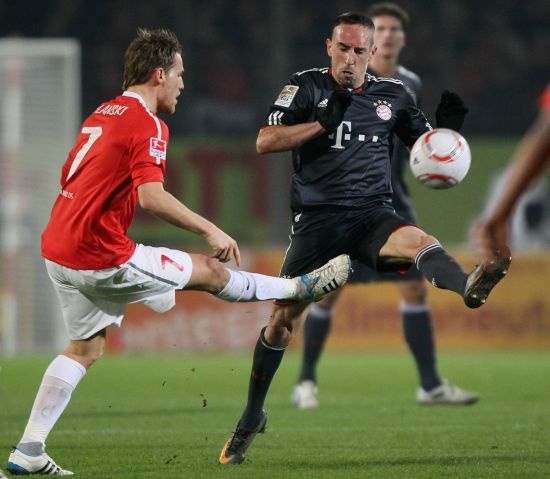 孔令辉现状：赌场风波前程尽毁，如今低调生活，开了紫砂壶工作室