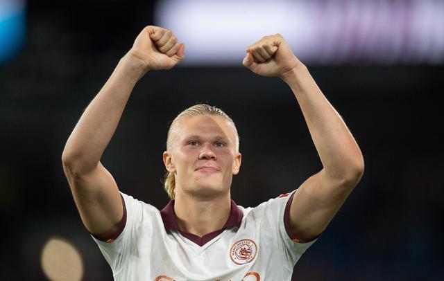 真正意义上的倒钩之王。很多其他球员所谓的倒钩其实...