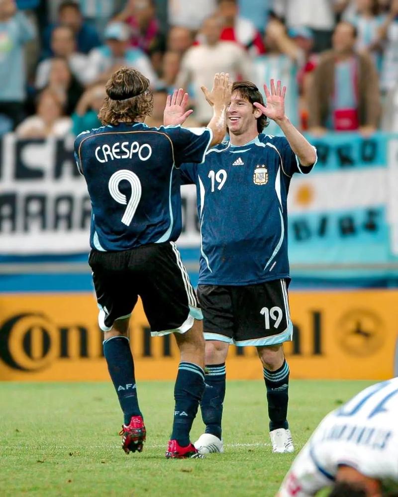 里程碑！东契奇职业生涯常规赛总篮板突破4000大关