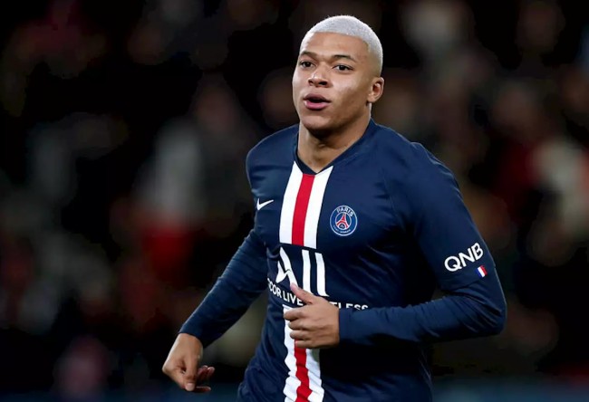 迈阿密马林鱼队签下强力终结者费尔班克斯，合同金额为 1 年 800 万美元